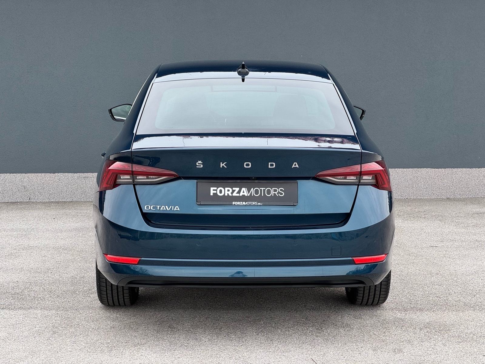 Škoda Octavia 2.0TDI DSG First Edition