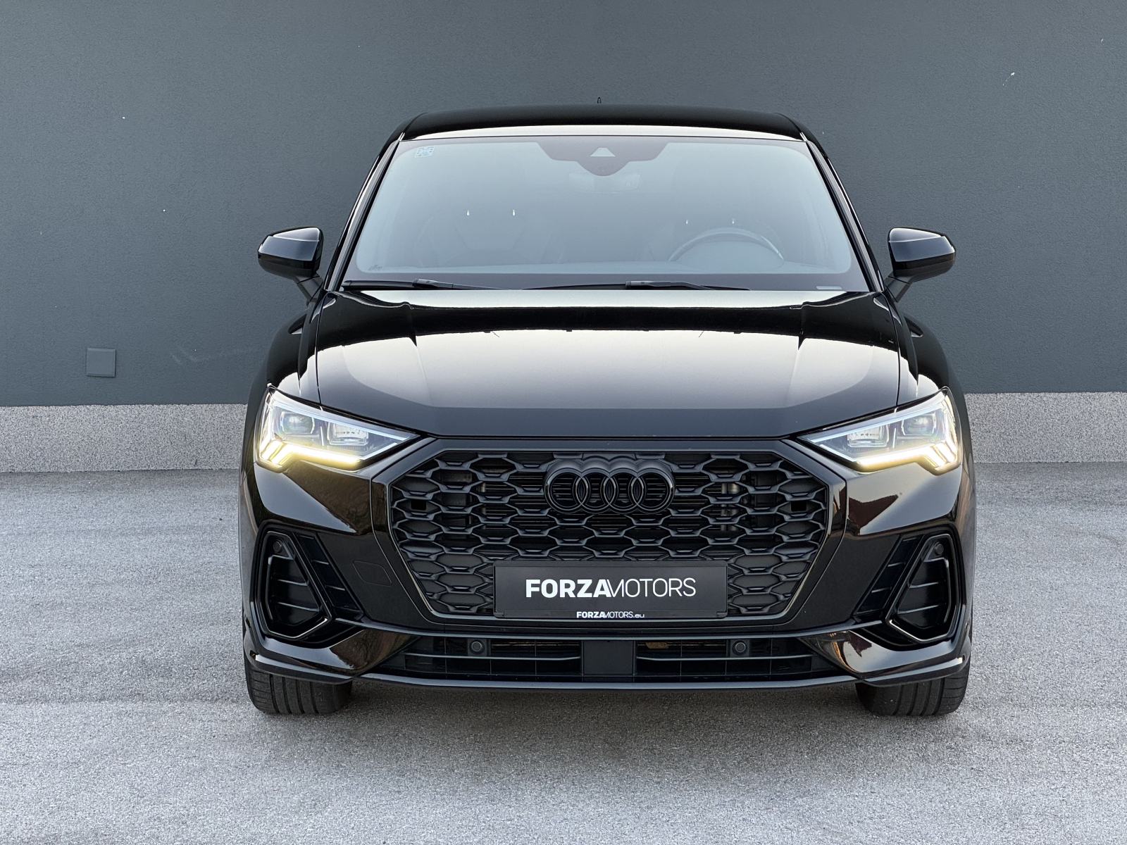 Audi Q3 35TFSI S-Line