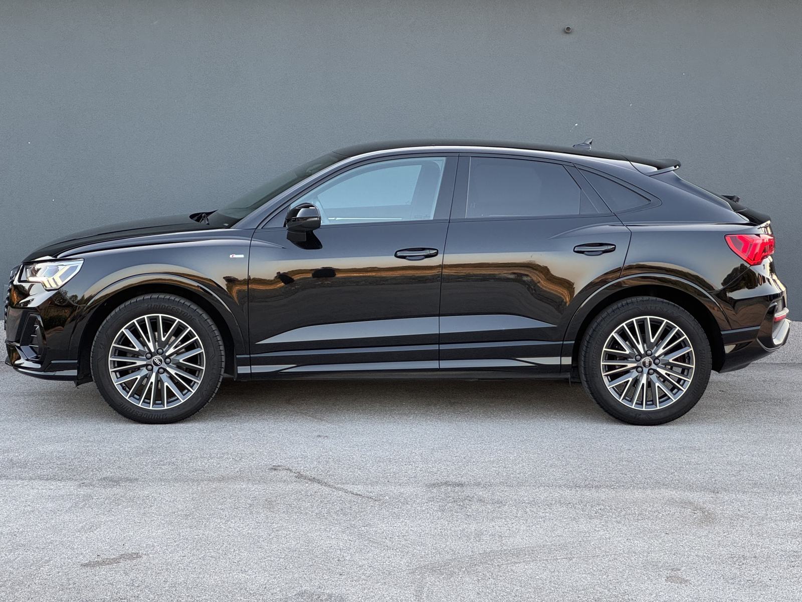 Audi Q3 35TFSI S-Line