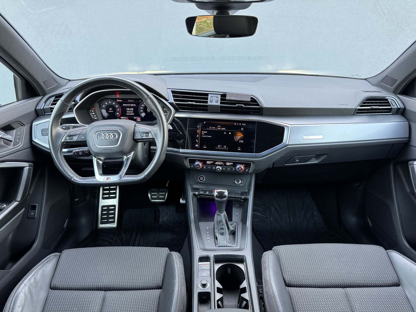 Audi Q3 35TFSI S-Line